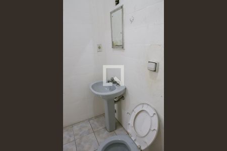 Casa à venda com 150m², 2 quartos e 2 vagasBanheiro da Suíte 3