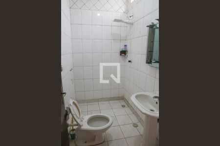 Casa à venda com 150m², 2 quartos e 2 vagasBanheiro da Suíte 1