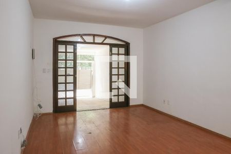 Sala de casa à venda com 2 quartos, 150m² em Jardim Humaitá, São Paulo