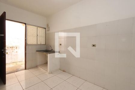 Cozinha de casa para alugar com 1 quarto, 40m² em Vila Alpina, São Paulo