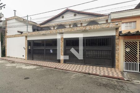 Casa à venda com 300m², 3 quartos e 4 vagasFachada 