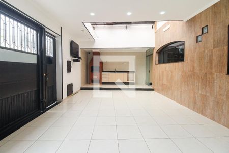 Casa à venda com 300m², 3 quartos e 4 vagasGaragem 