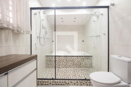 Casa à venda com 300m², 3 quartos e 4 vagasBanheiro Suíte 1