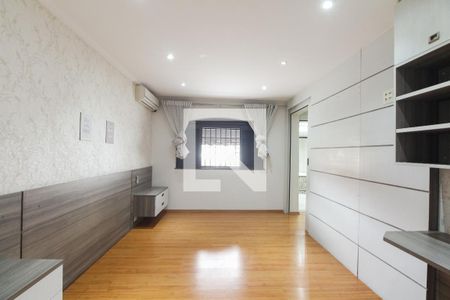 Casa à venda com 300m², 3 quartos e 4 vagasSuíte 1