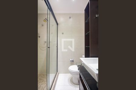 Casa à venda com 300m², 3 quartos e 4 vagasBanheiro Suíte 3