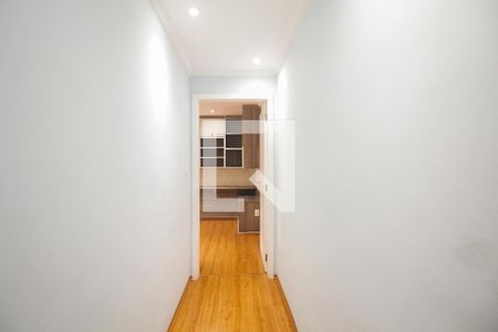 Casa à venda com 300m², 3 quartos e 4 vagasCorredor de Acesso aos Quartos 