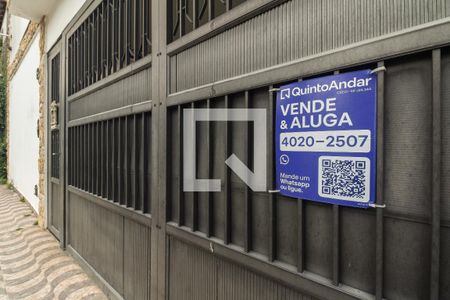 Casa à venda com 300m², 3 quartos e 4 vagasFachada 