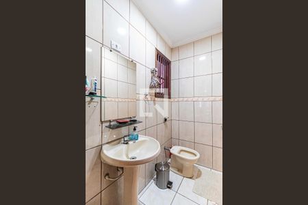 Lavabo de casa para alugar com 4 quartos, 250m² em Conjunto Residencial Butanta, São Paulo