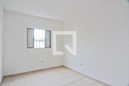 Quarto de casa para alugar com 1 quarto, 50m² em Parque Peruche, São Paulo