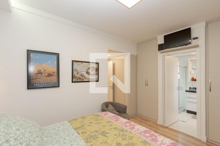 Apartamento à venda com 118m², 3 quartos e 3 vagas Apartamento à venda com 118m², 3 quartos e 3 vagasSuíte 1