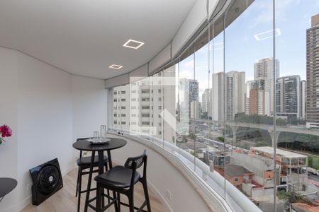Apartamento à venda com 118m², 3 quartos e 3 vagas Apartamento à venda com 118m², 3 quartos e 3 vagasVaranda da Sala
