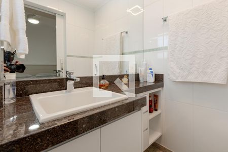 Apartamento à venda com 118m², 3 quartos e 3 vagas Apartamento à venda com 118m², 3 quartos e 3 vagasBanheiro da Suíte 2