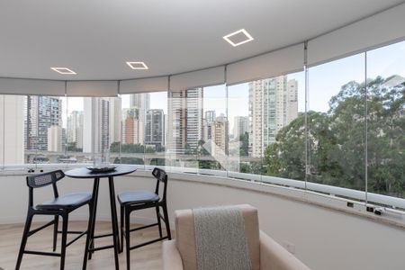 Apartamento à venda com 118m², 3 quartos e 3 vagas Apartamento à venda com 118m², 3 quartos e 3 vagasVaranda da Sala