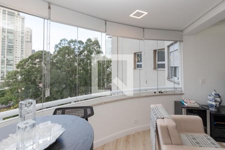 Apartamento à venda com 118m², 3 quartos e 3 vagas Apartamento à venda com 118m², 3 quartos e 3 vagasVaranda da Sala