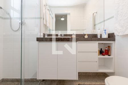 Apartamento à venda com 118m², 3 quartos e 3 vagas Apartamento à venda com 118m², 3 quartos e 3 vagasBanheiro da Suíte 2