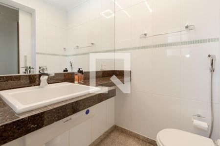 Apartamento à venda com 118m², 3 quartos e 3 vagas Apartamento à venda com 118m², 3 quartos e 3 vagasBanheiro da Suíte 3