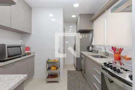 Apartamento à venda com 118m², 3 quartos e 3 vagas Apartamento à venda com 118m², 3 quartos e 3 vagasCozinha