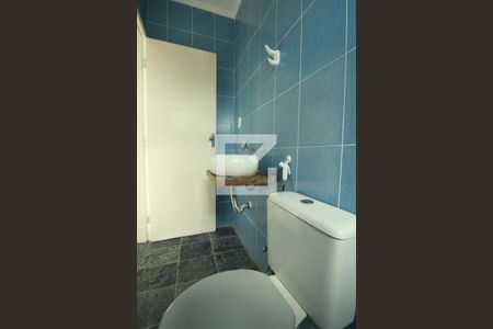 Apartamento para alugar com 100m², 2 quartos e sem vagaBanheiro