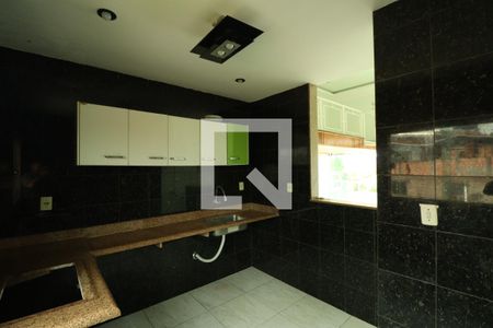 Apartamento para alugar com 100m², 2 quartos e sem vagaCozinha