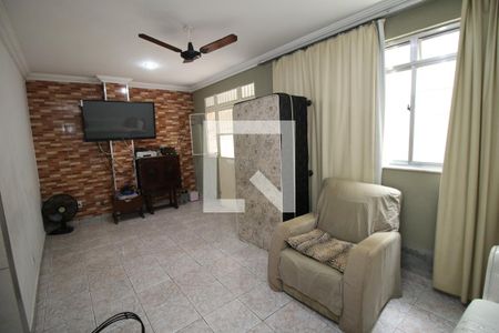 Sala de casa à venda com 4 quartos, 100m² em Bonsucesso, Rio de Janeiro