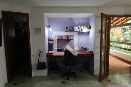 Casa à venda com 493m², 4 quartos e 5 vagasSuíte 2 - Segundo andar