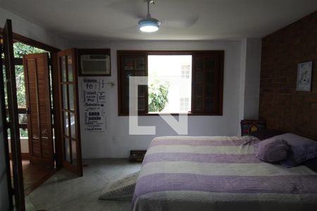 Casa à venda com 493m², 4 quartos e 5 vagasSuíte 2 - Segundo andar