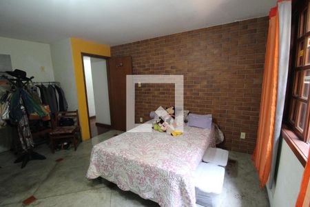 Casa à venda com 493m², 4 quartos e 5 vagasSuíte 3 - Segundo andar