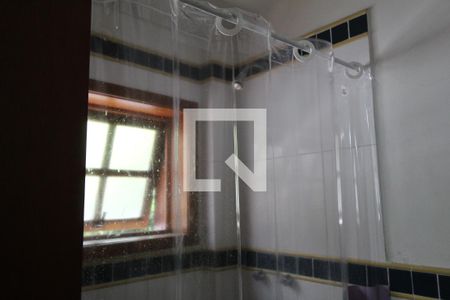 Casa à venda com 493m², 4 quartos e 5 vagasBanheiro da suíte 2 - Segundo andar