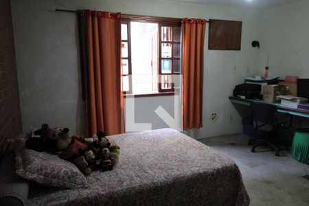 Casa à venda com 493m², 4 quartos e 5 vagasSuíte 3 - Segundo andar