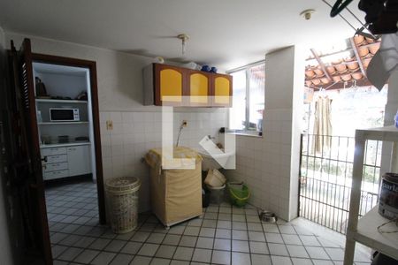 Casa à venda com 493m², 4 quartos e 5 vagasÁrea de serviço