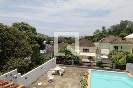 Casa à venda com 493m², 4 quartos e 5 vagasSuíte 1 - Segundo andar