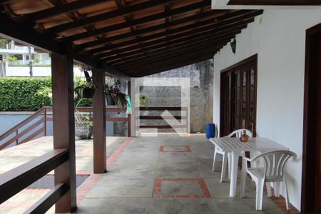 Casa à venda com 493m², 4 quartos e 5 vagasVaranda