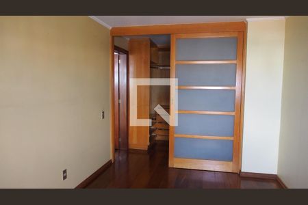 Apartamento à venda com 250m², 4 quartos e 3 vagasQuarto Suíte 2