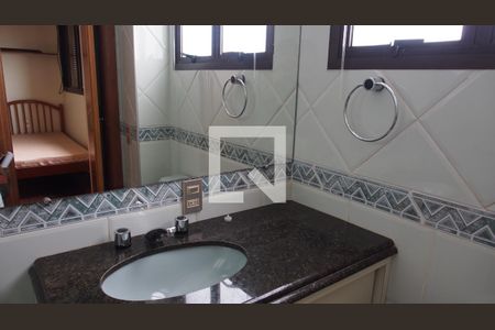 Apartamento à venda com 250m², 4 quartos e 3 vagasBanheiro do Quarto Suíte 1