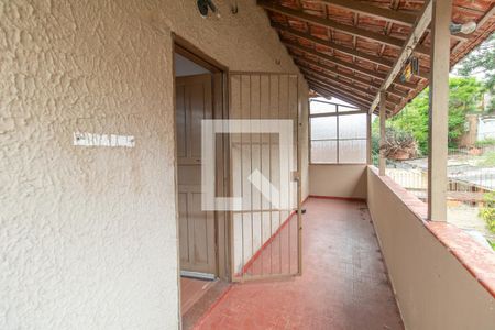 Casa à venda com 240m², 4 quartos e 5 vagasVaranda