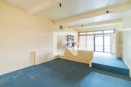 Casa à venda com 240m², 4 quartos e 5 vagasSala 2