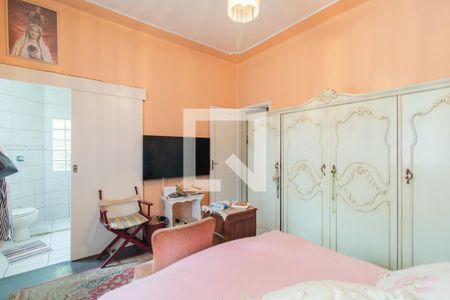 Casa à venda com 240m², 4 quartos e 5 vagasQuarto 3 - Suíte