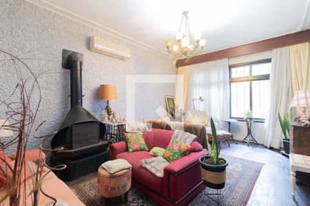 Casa à venda com 240m², 4 quartos e 5 vagasSala 1