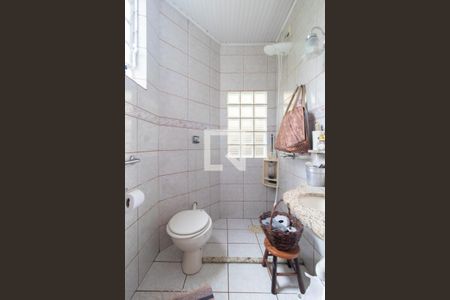 Casa à venda com 240m², 4 quartos e 5 vagasBanheiro - Suíte