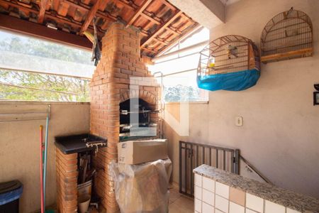 Casa à venda com 200m², 3 quartos e 6 vagasÁrea de Serviço