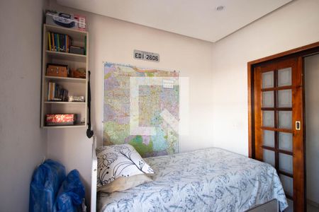 Casa à venda com 200m², 3 quartos e 6 vagasQuarto 2