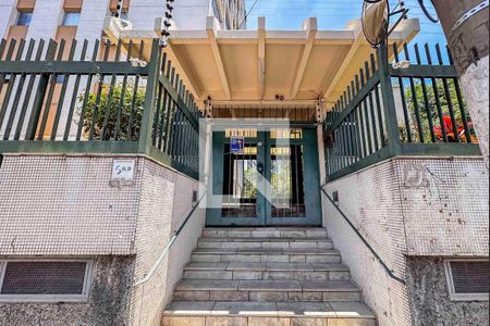 Apartamento à venda com 276m², 5 quartos e 3 vagasFachada e portaria