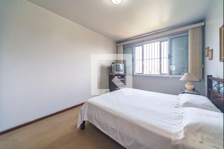 Apartamento à venda com 276m², 5 quartos e 3 vagasQuatro 4