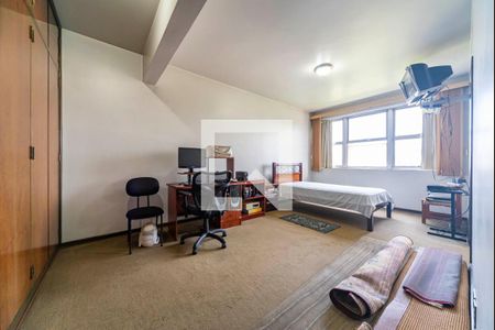 Apartamento à venda com 276m², 5 quartos e 3 vagasQuarto 1