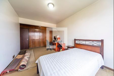 Apartamento à venda com 276m², 5 quartos e 3 vagasQuarto 1