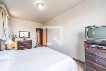 Apartamento à venda com 276m², 5 quartos e 3 vagasQuatro 4