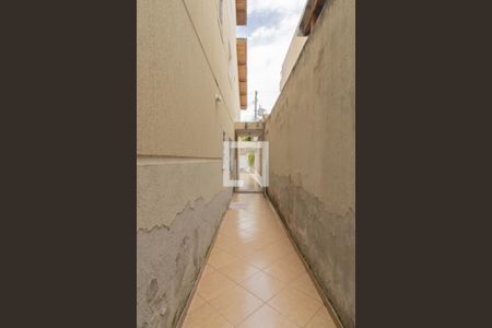 Casa à venda com 190m², 4 quartos e 4 vagasCorredor Lateral