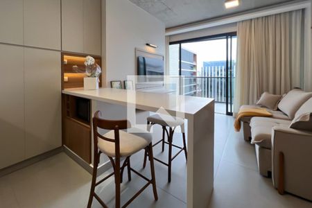 Sala de apartamento à venda com 1 quarto, 42m² em Vila Olímpia, São Paulo