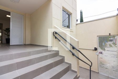 Hall de apartamento para alugar com 1 quarto, 34m² em Km 18, Osasco