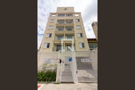 Fachada de apartamento para alugar com 1 quarto, 34m² em Km 18, Osasco